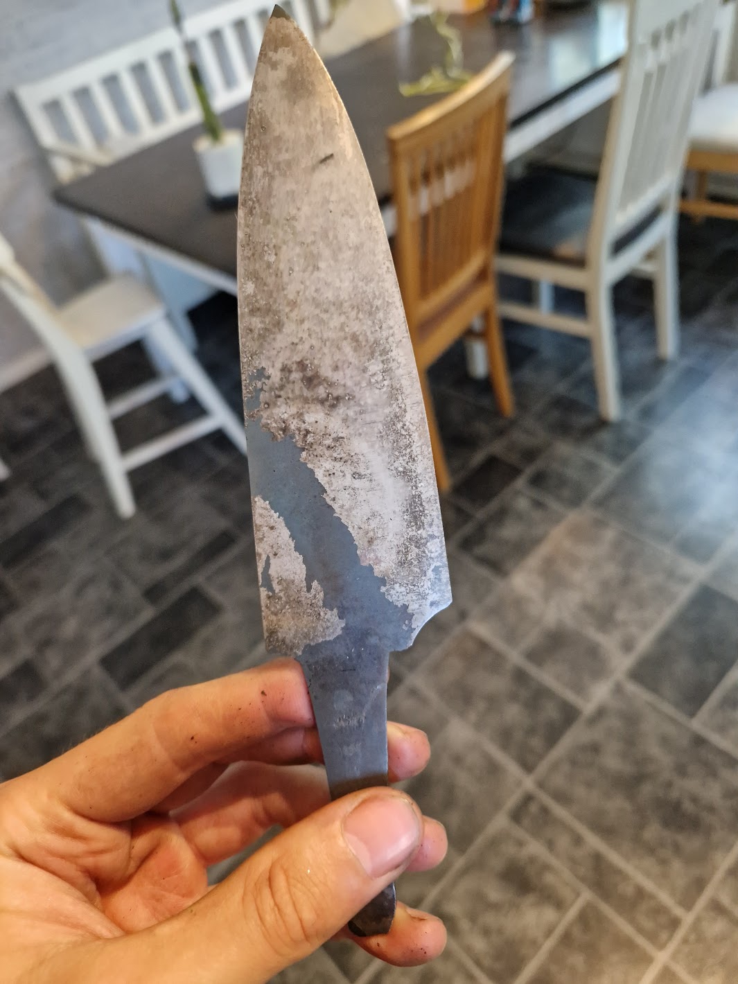 /media/kitchen-knife-1-7.jpg